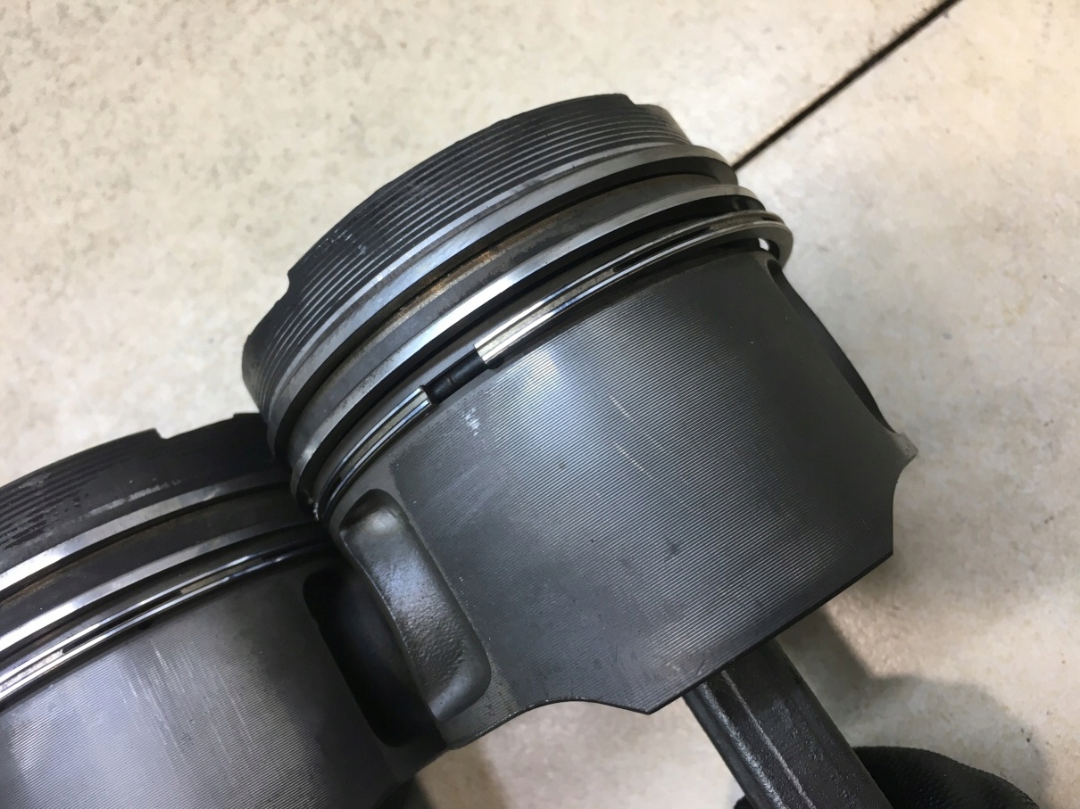 piston connecting rod MERCEDES W210 2.5 D 87L29