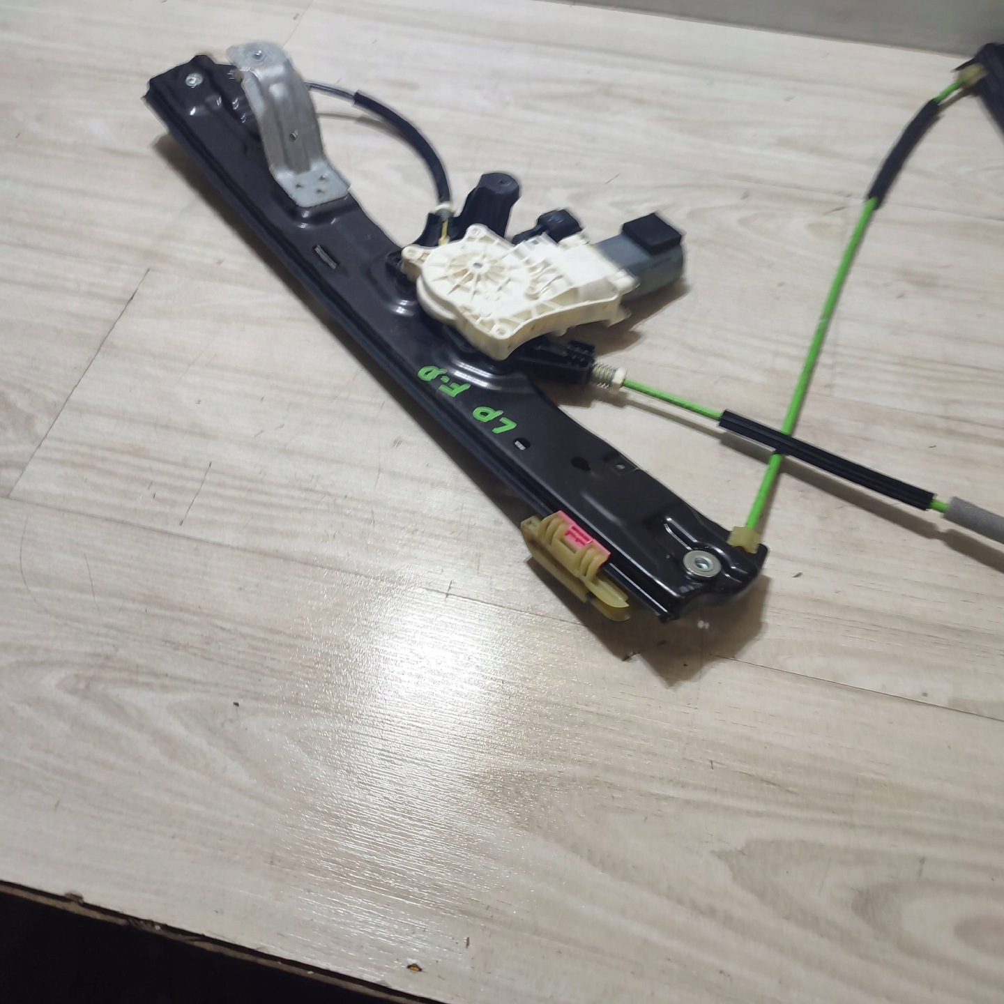 window regulator door przednich front side left Jaguar F-Pace C42087106