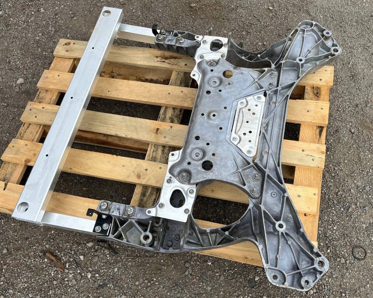 axle beam front suspension beam Nissan 370Z Cabrio