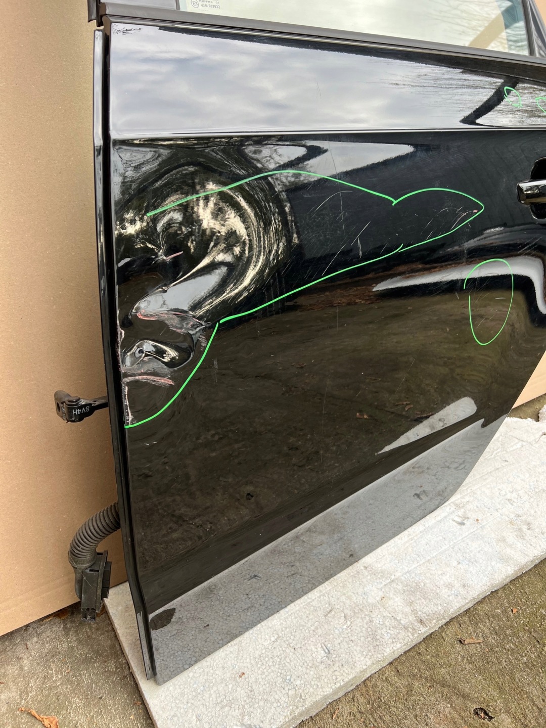 AUDI A3 8V 5D SPORTBACK door left rear. left rear part LY9B