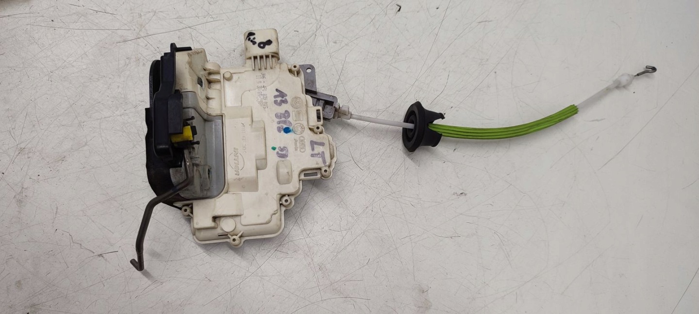 lock door rear part rear left Audi A3 8P LIFT