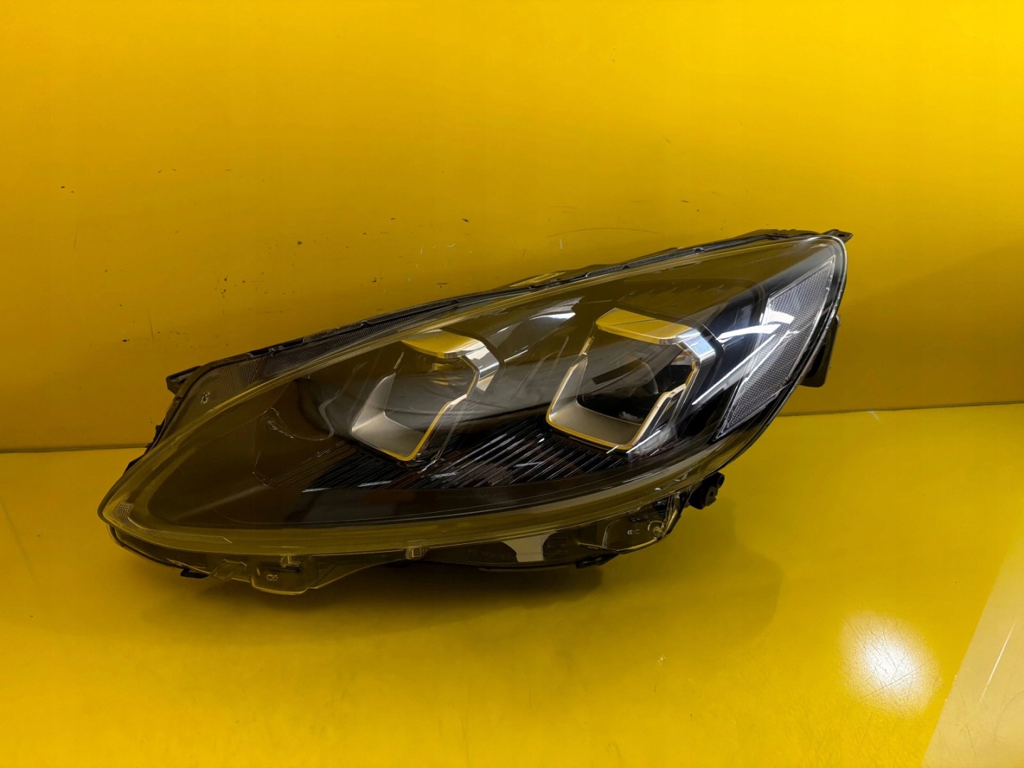 light left Ford Kuga MK3 Full Led LV4B-13E017-AP