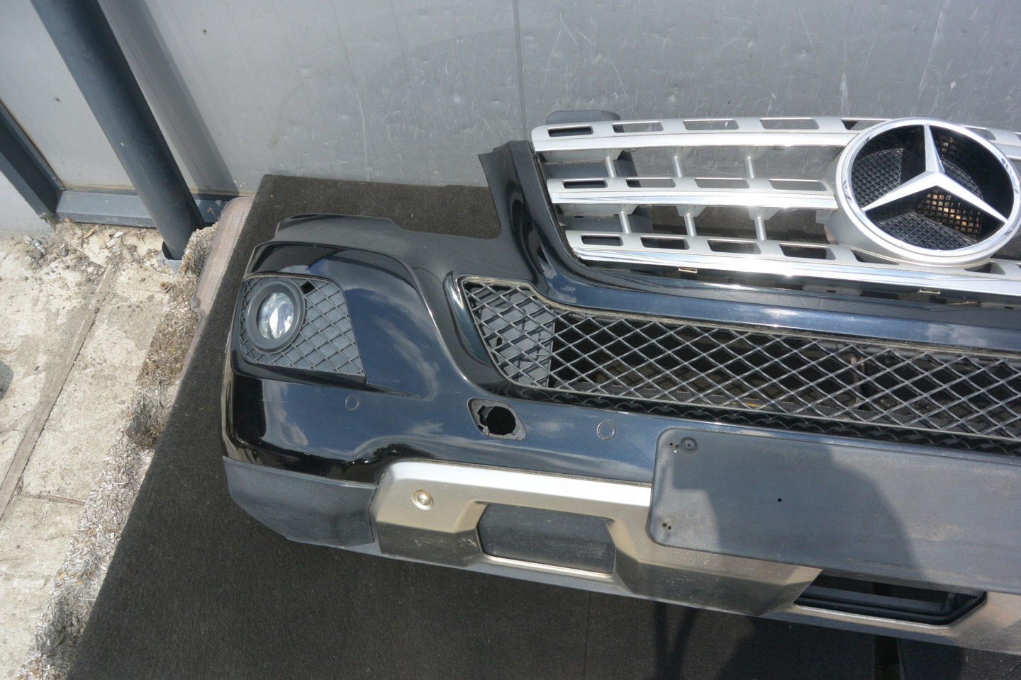 MERCEDES ML W164 bumper grill front LIFT 197 KPL PDC