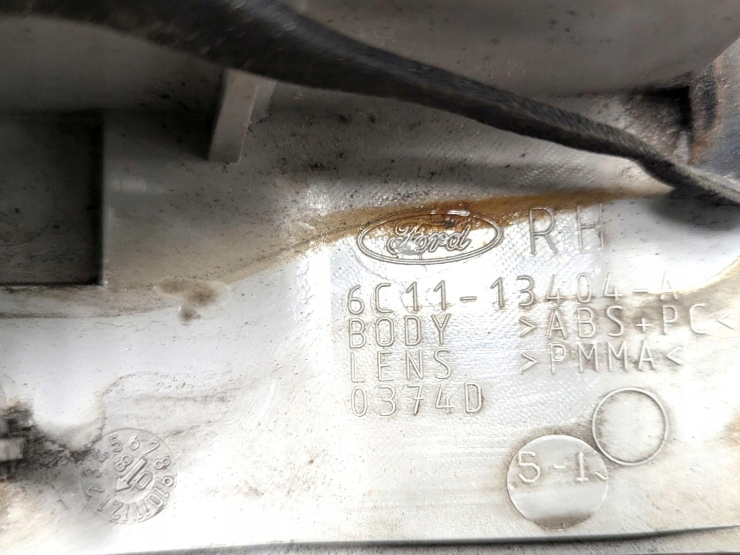 light rear right side Ford Transit 7 2011 6C11-13404-A