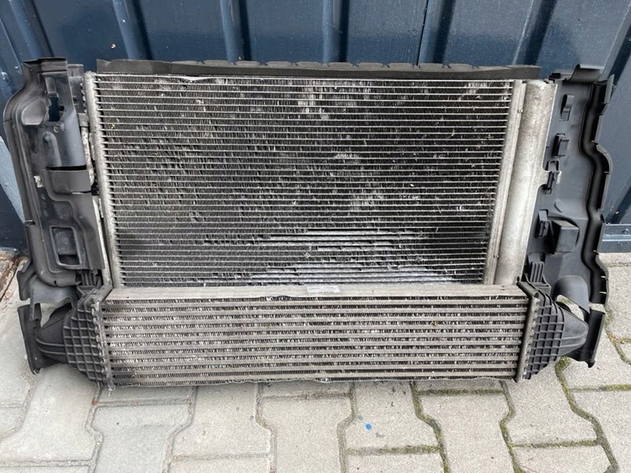VOLVO S60 V60 2.0 D3 D4 chladič vody KLIMY ventilátor