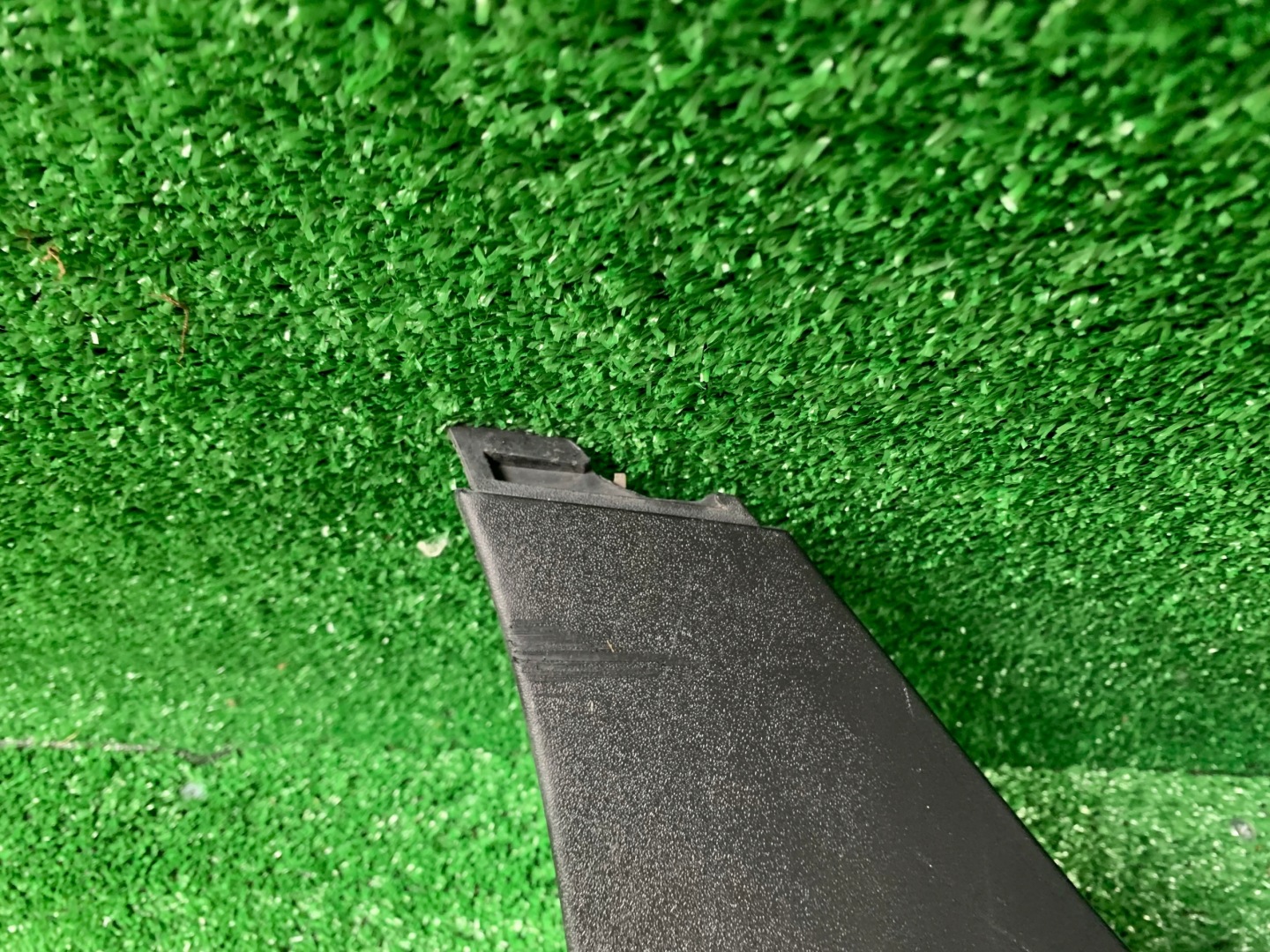 Ford Fiesta Mk8 Active moulding threshold right