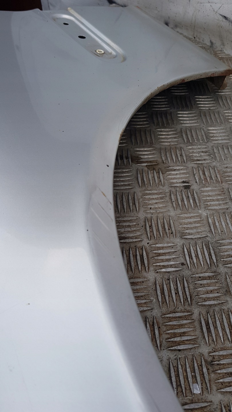 MERCEDES W203 fender left front 744
