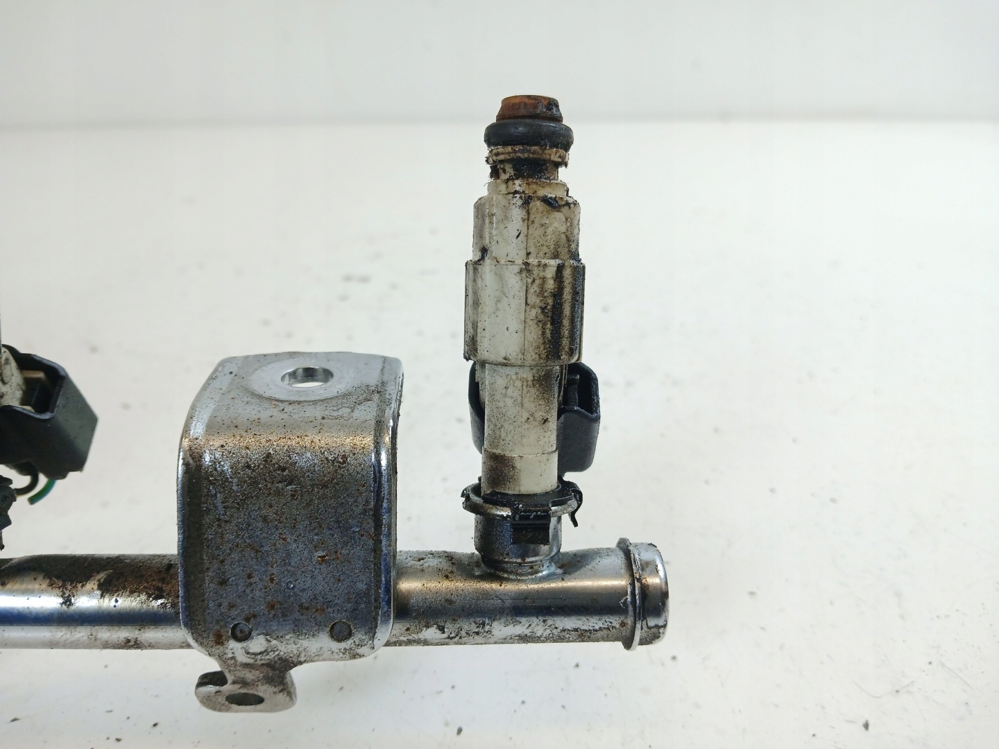 FORD MONDEO MK3 2.0 1.8 Rampe injection 0280156010