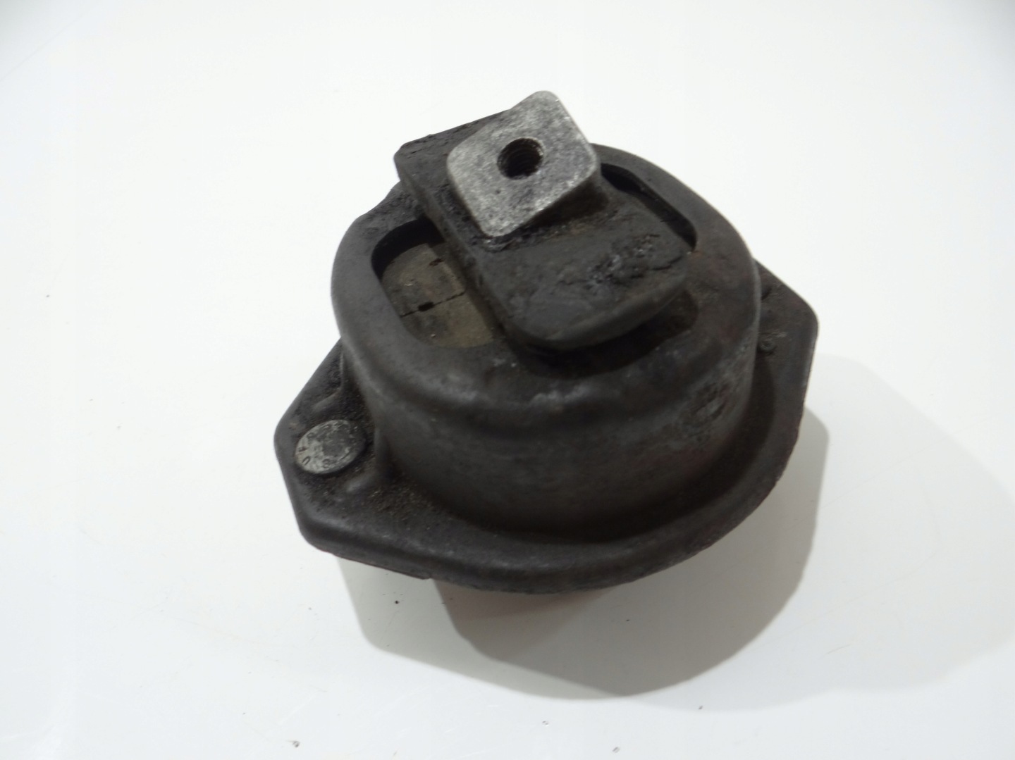 Motorlager links BMW E65 6754613