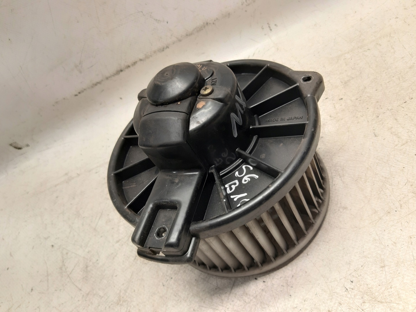 Mazda MX3 heating fan air conditioning devices