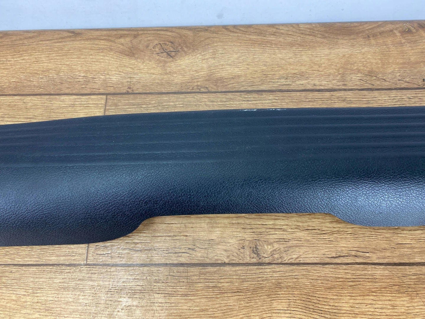cap threshold door Dodge Challenger 2015+
