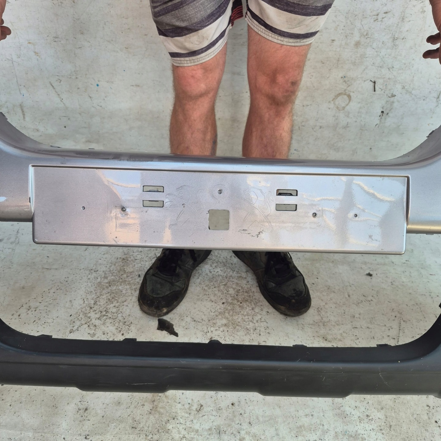 PEUGEOT 2008 and 1 13-16 bumper front front PDC