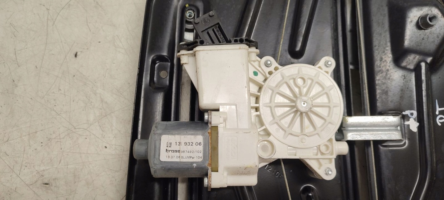 window regulator right rear part mechanism Opel Astra H Cabrio 1,8 16V