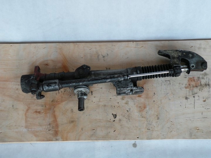 Boîter direction VW 893419105