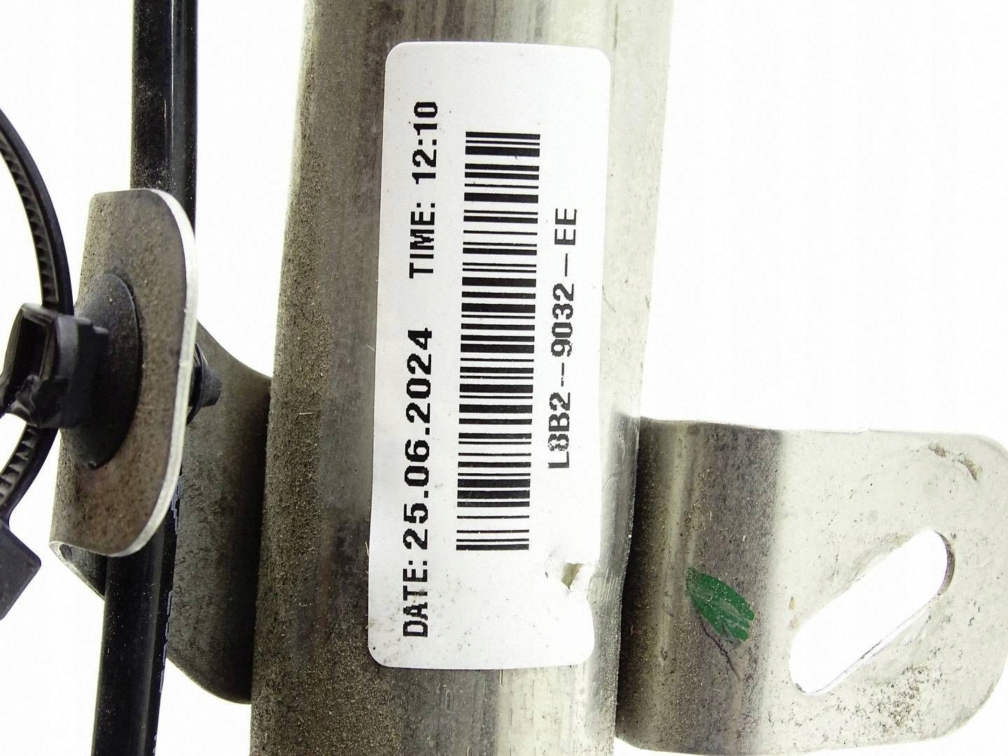 rohr Tankklappe LAND ROVER DEFENDER 3.0D L663 L8B2-9032-EE