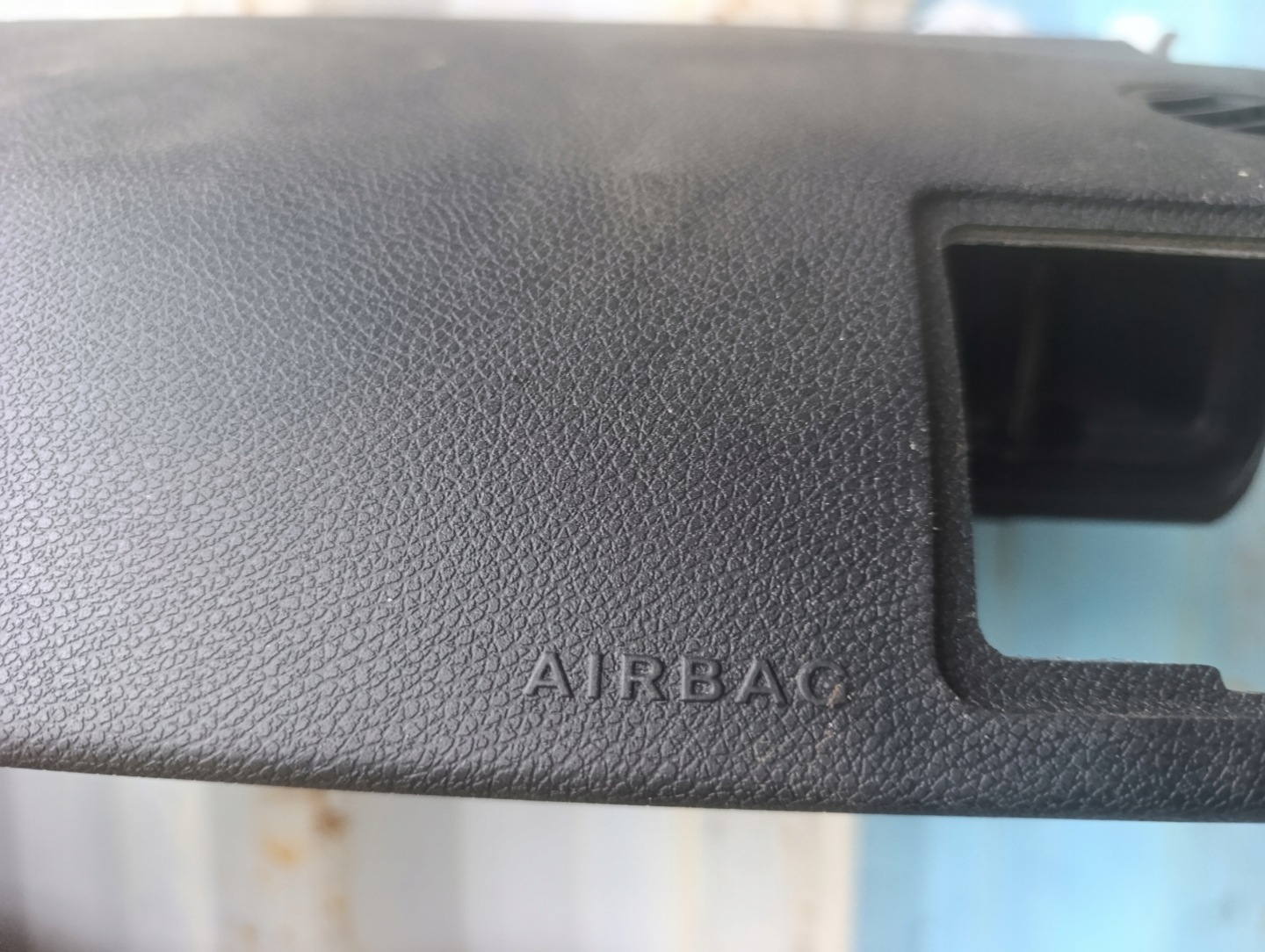 dashboard instrument panel console cockpit MERCEDES C KLASA W204 07- EUROPA