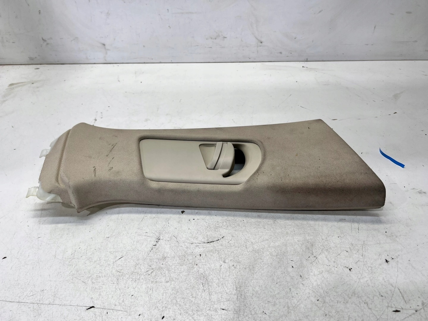 cover SLUPKA B right AUDI Q5 8R0867244F without