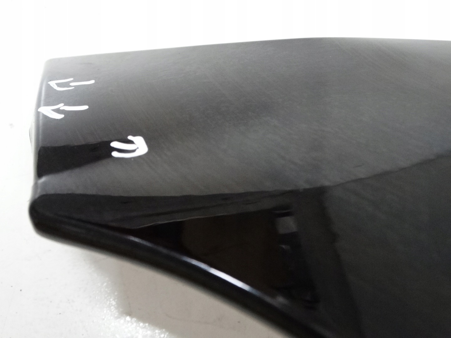 fender left front MERCEDES CLA 118 KOD : 191