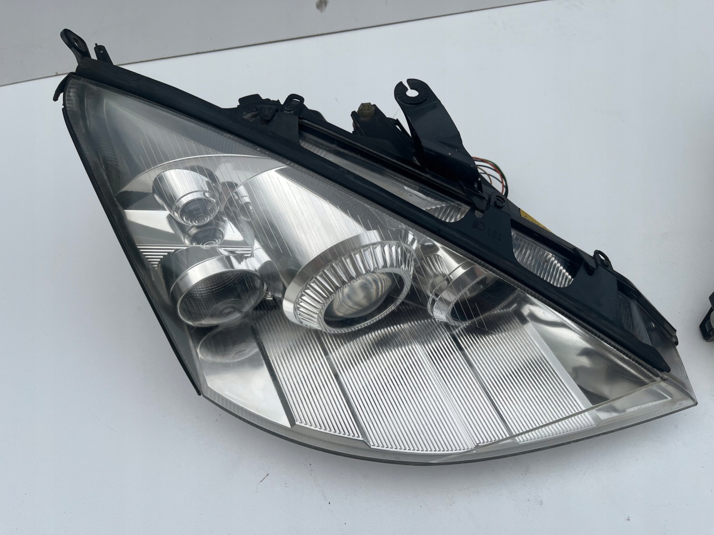 light Reflektor front right left Ford FOCUS Mk1 LIFT Xenon OEM 01-08r.