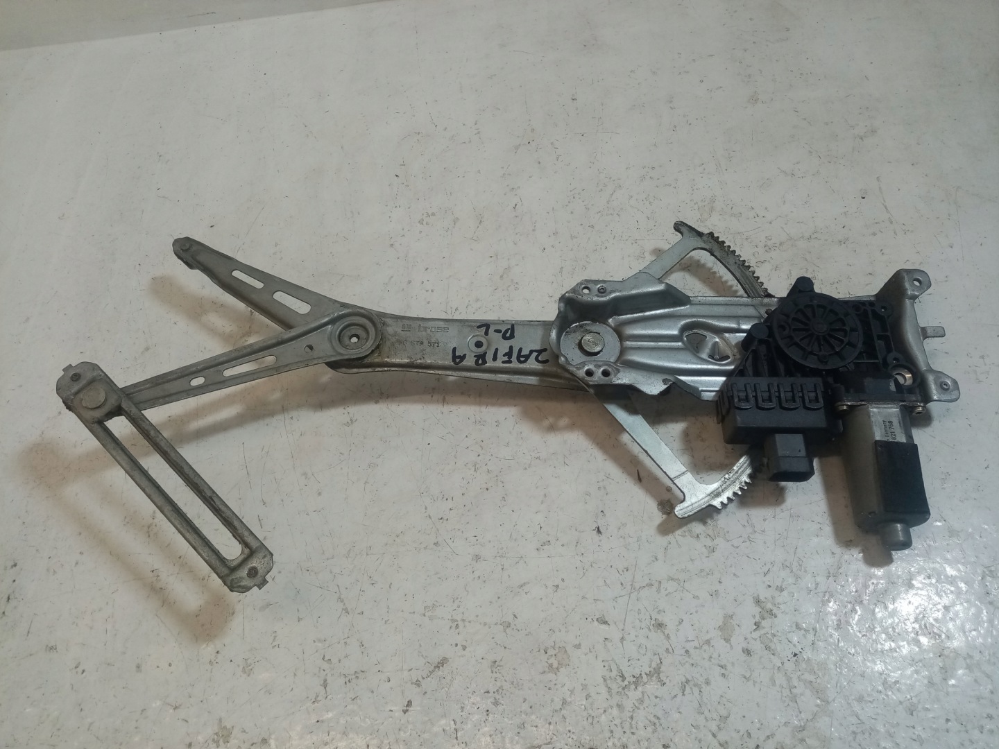ELE mechanism windows left front OPEL ZAFIRA A BROSE 90579571