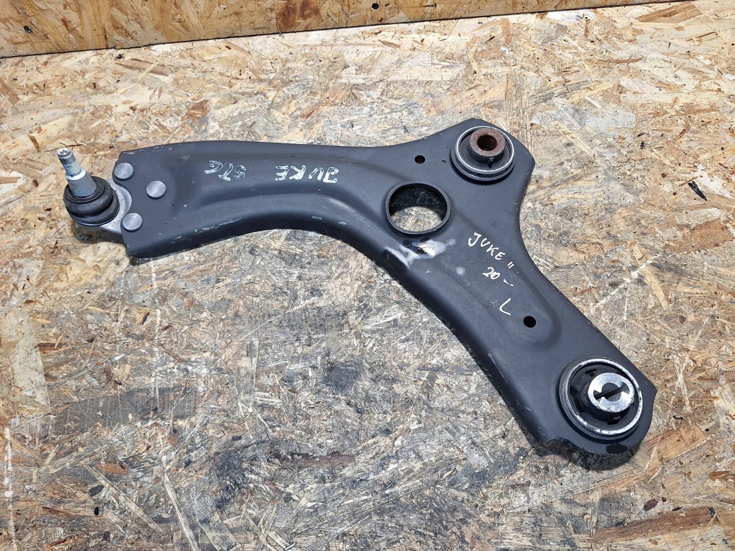 arm left front NISSAN JUKE II F16 19-24