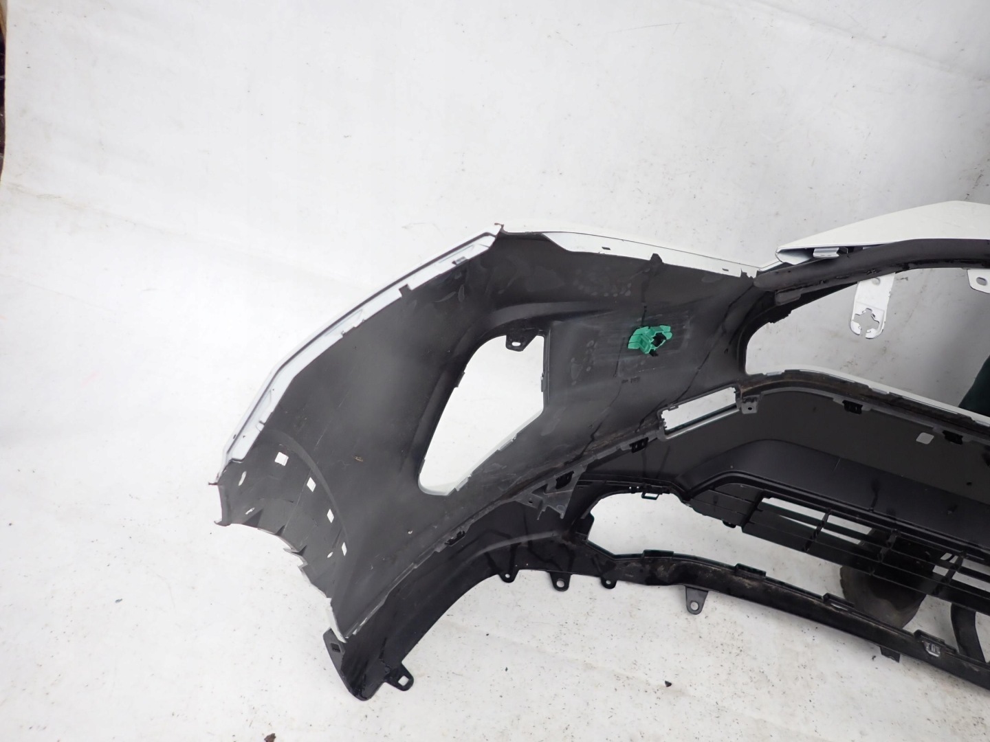 TOYOTA RAV4 V 19- bumper front front PDC SPR