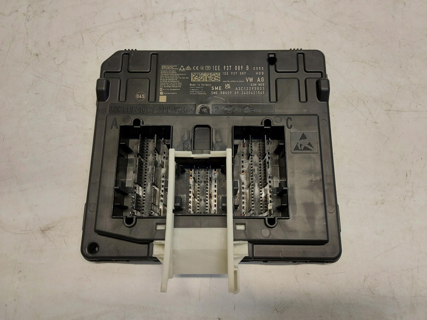 VW ID4 11A , 2024r SUV 5D module control unit komfortu 1EE937089B
