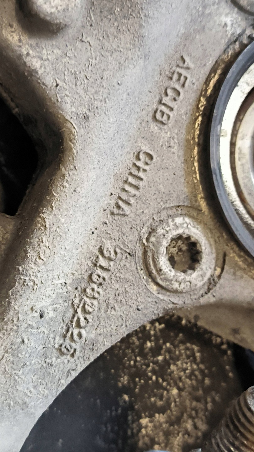 otoč pravá predok 31682225 VOLVO S90 II