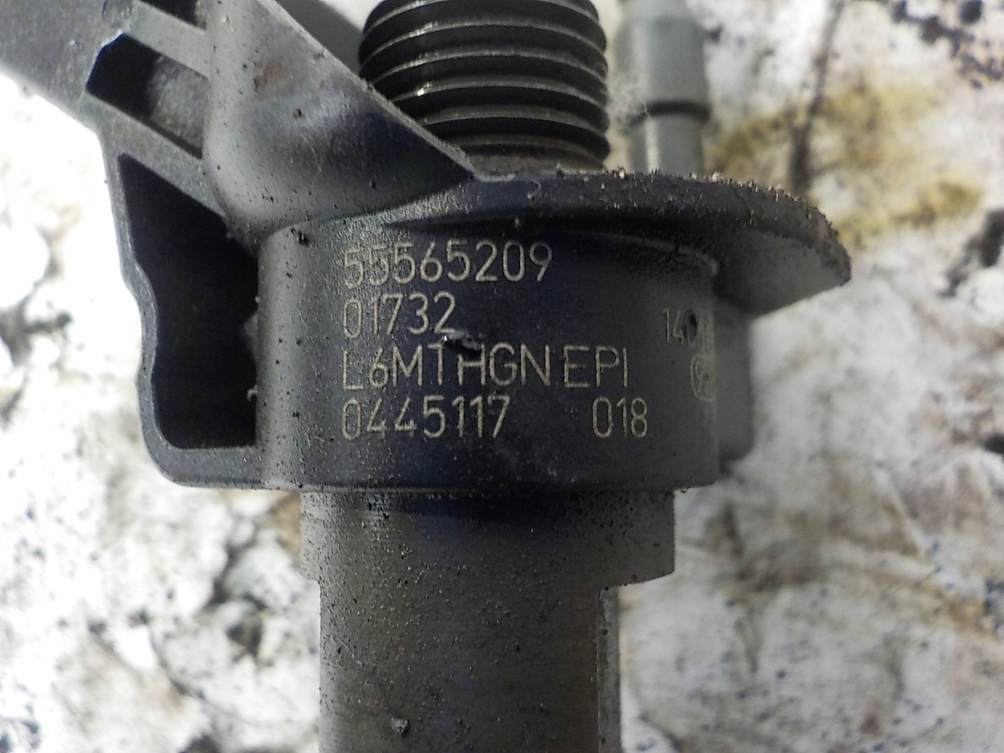 OPEL INSIGNIA 2.0 CDTI injector 55565209 0445117018