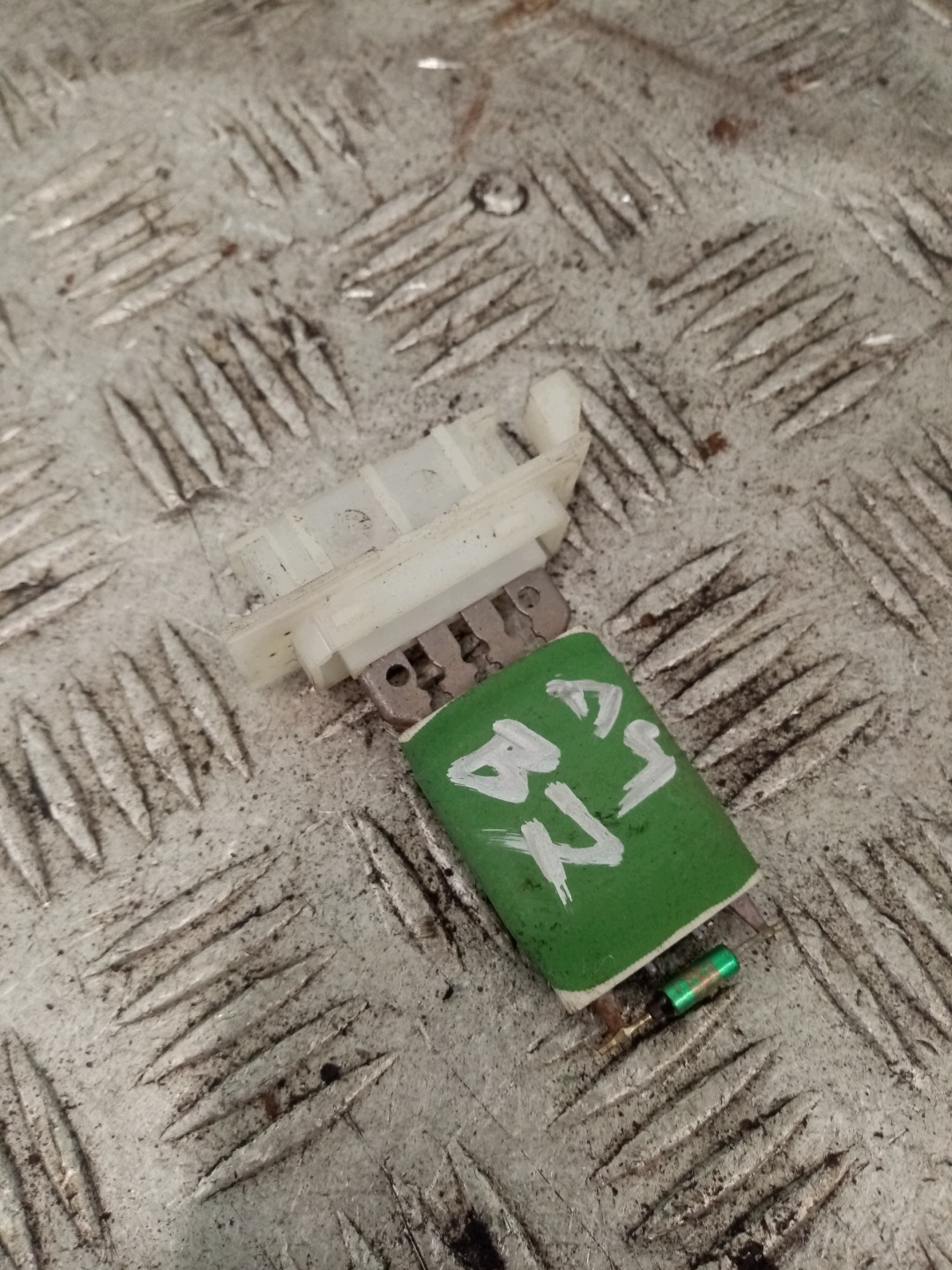 resistor, rheostat, regulator heater fan resistor AUDI A4 B7
