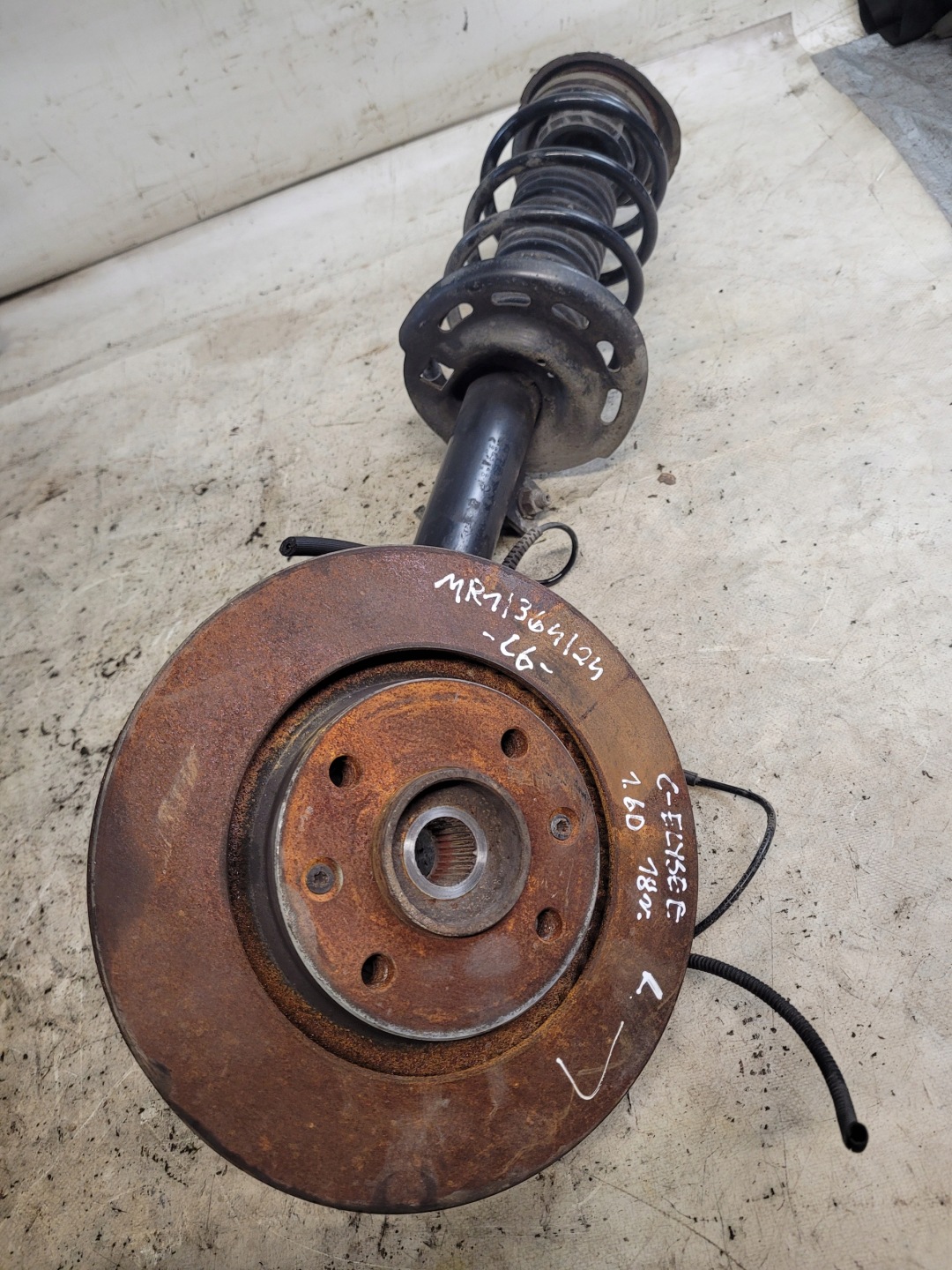 McPherson shock absorber OE 9826219980 left front C-ELYSEE II 2 1.6 BLUEHDI