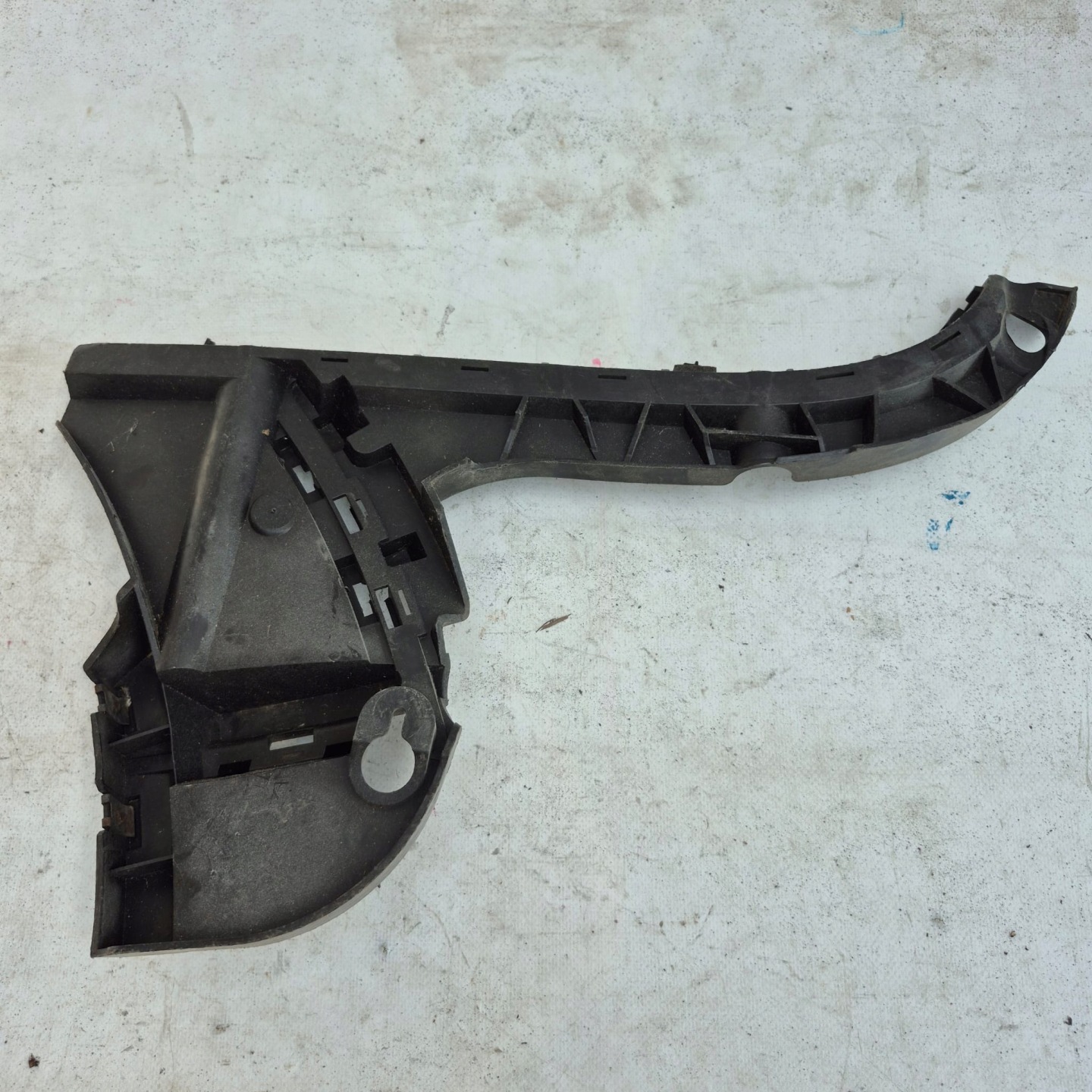 VOLVO XC70 bumper bracket right rear part 30678704