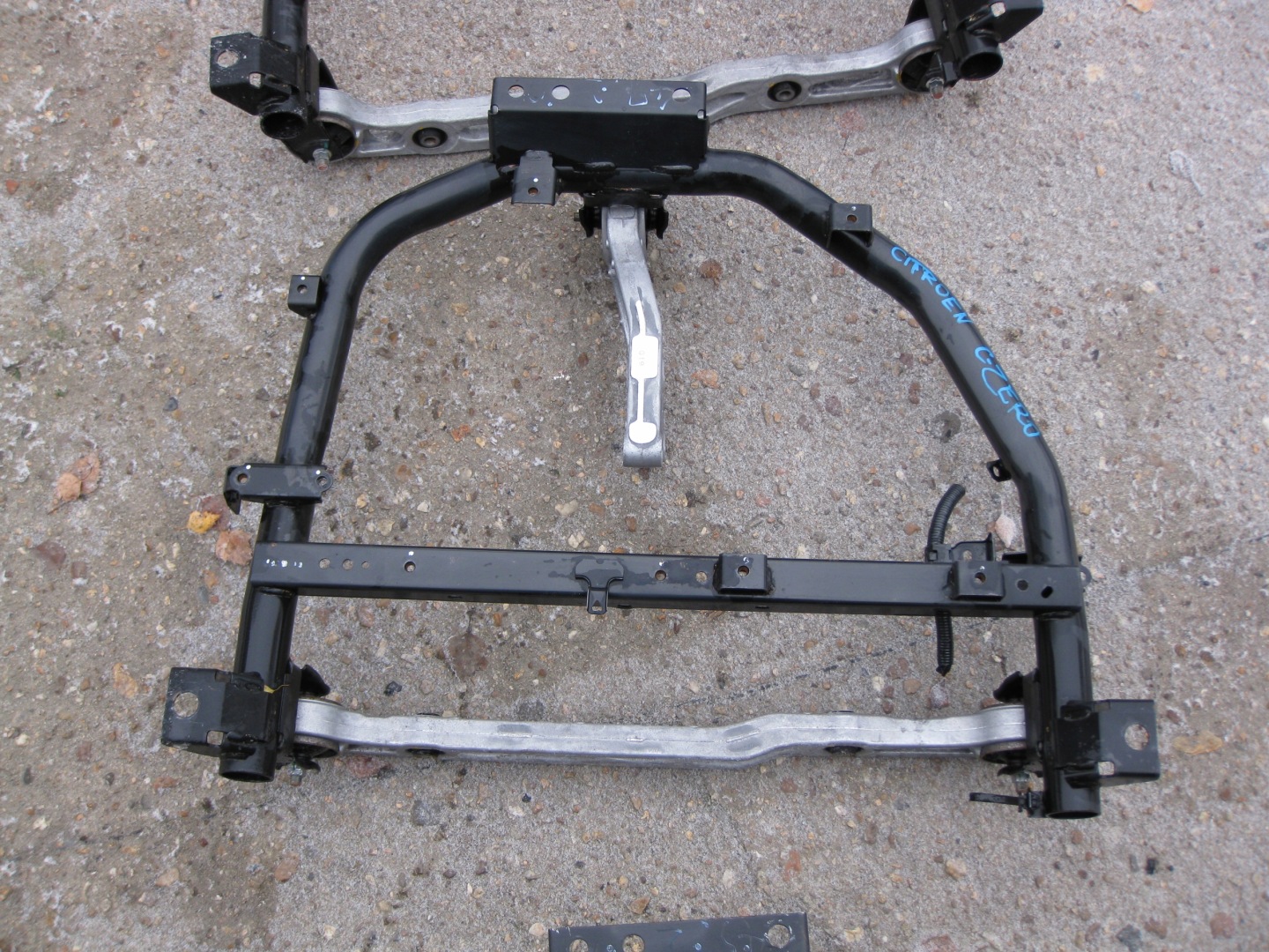 PEUGEOT CITROEN MITSUBISHI axle beam subframe rear part rear. engine electrical