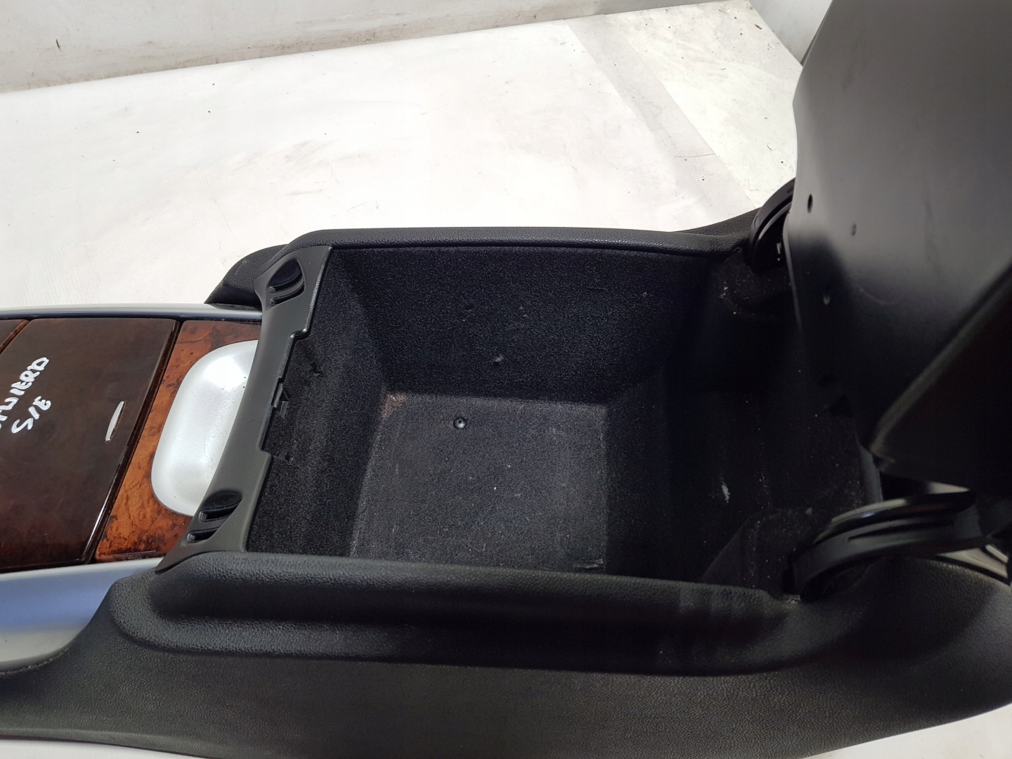 armrest MERCEDES W251 TUNEL central