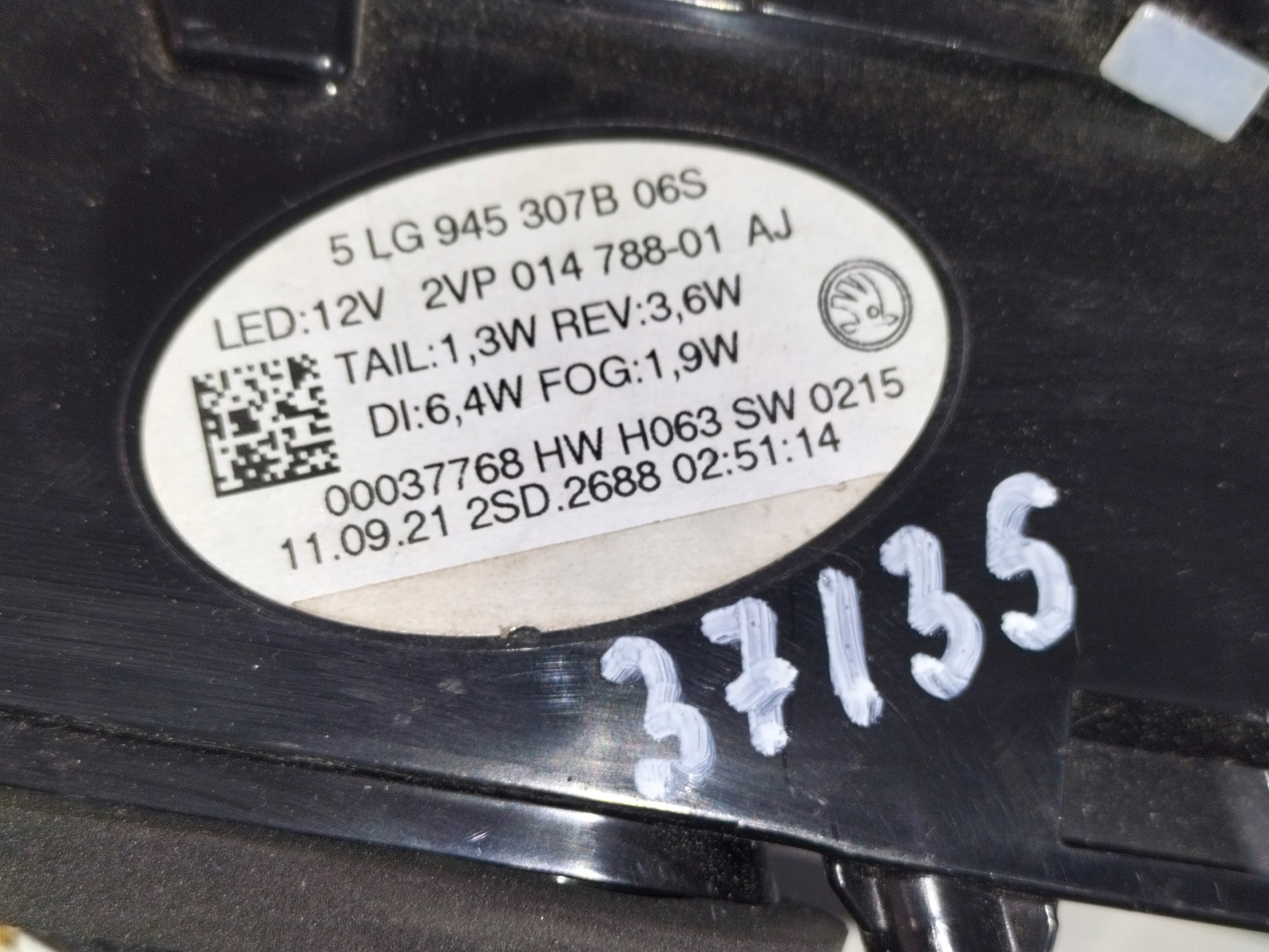 light rear rear part left SKODA ENYAQ 21- LED