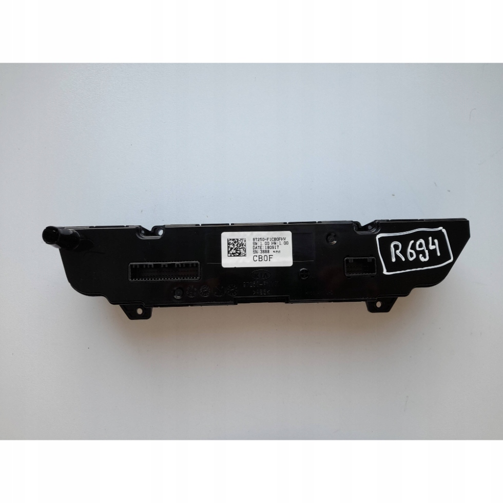 Kia Sportage IV QL Unite commande clima 97250F1CB0FHV (R694)