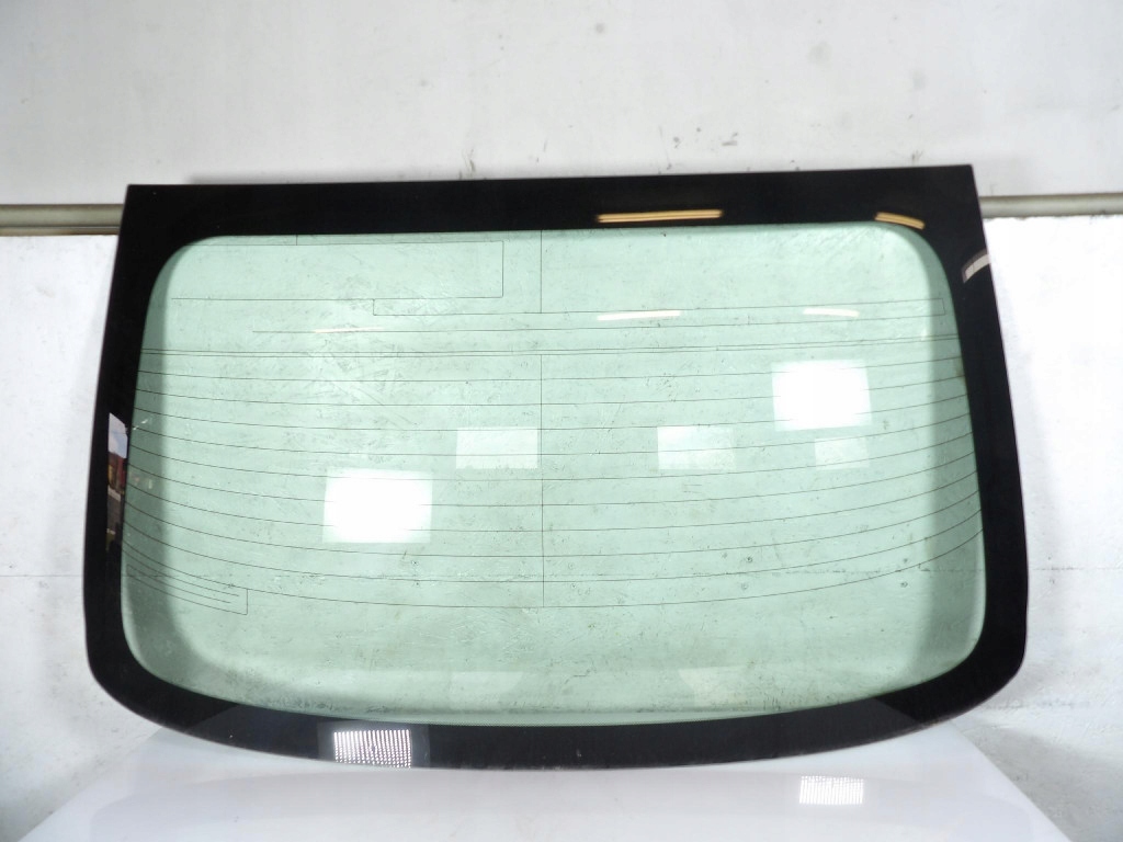 INFINITI G37 sedan window rear