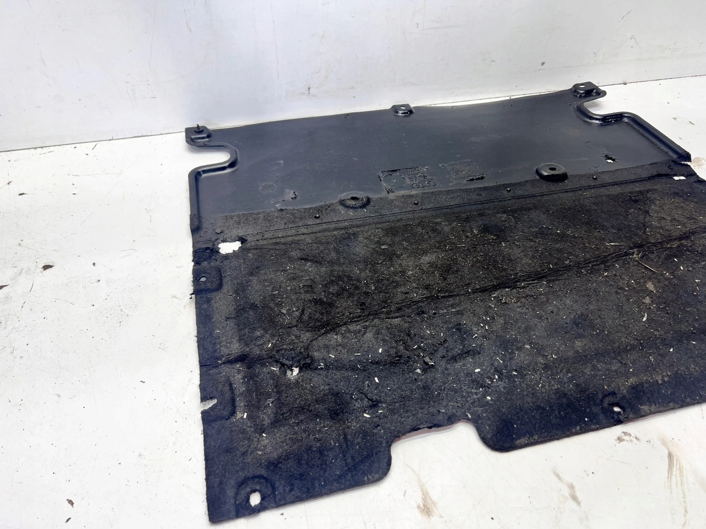 cover below engine cover AUDI Q5 FY 80B863821 40/26