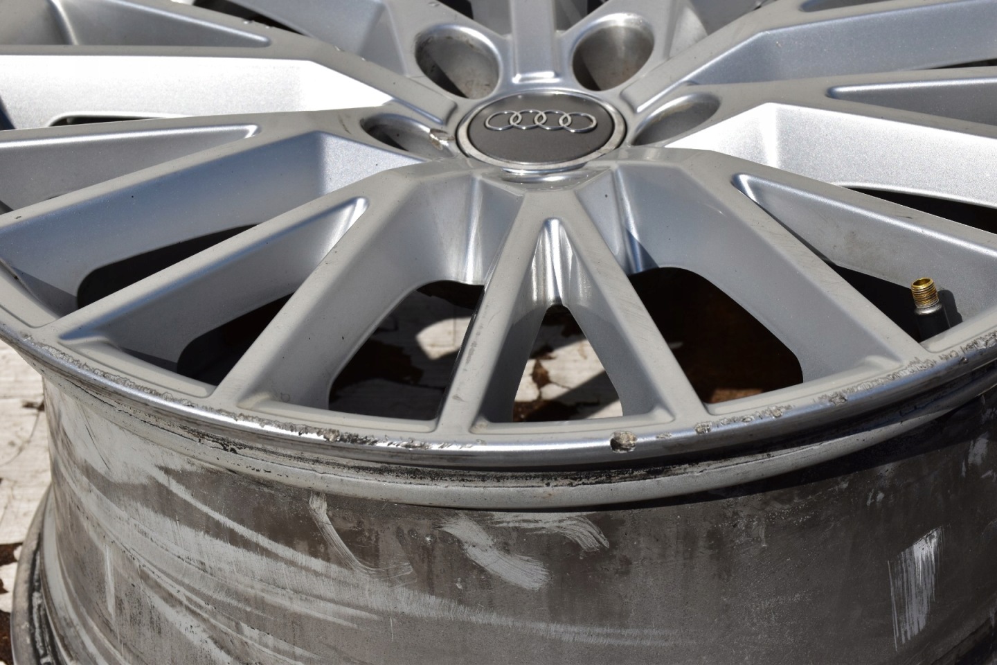 disk hliníkový AUDI TT 8,5" x 18 " 5x112 ET50 8S0601025D