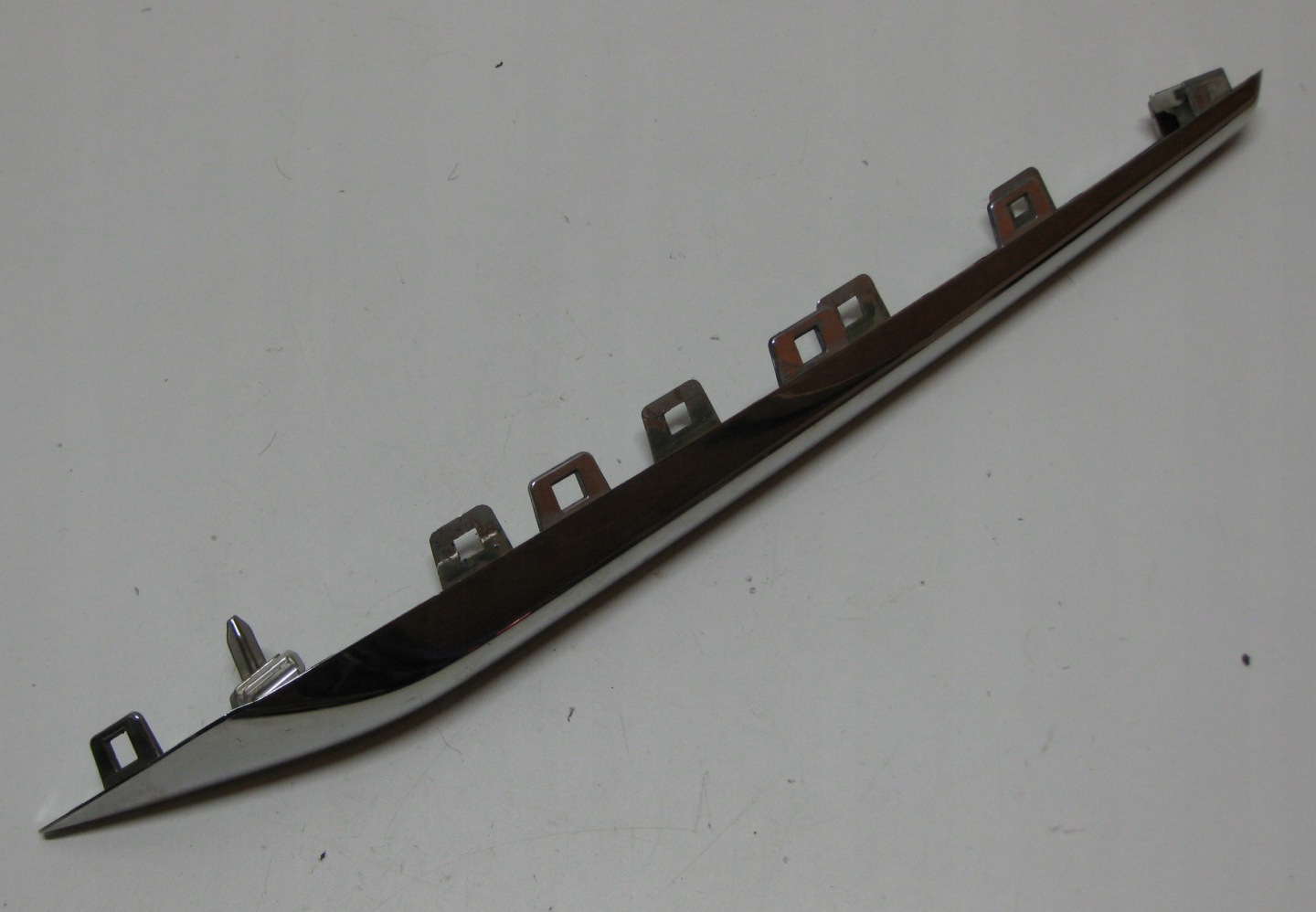 OPEL MOVANO B LIFT moulding CHROM GRILLA left 628971828R