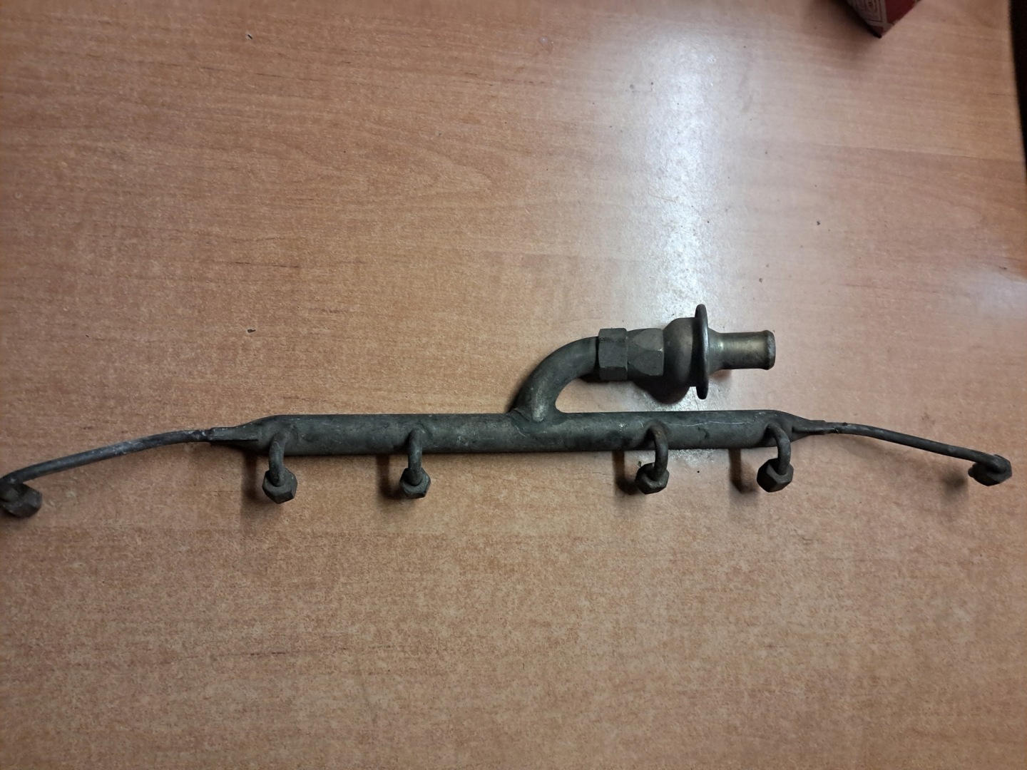 moulding fuel CADILLAC LATA 60/70 5354987