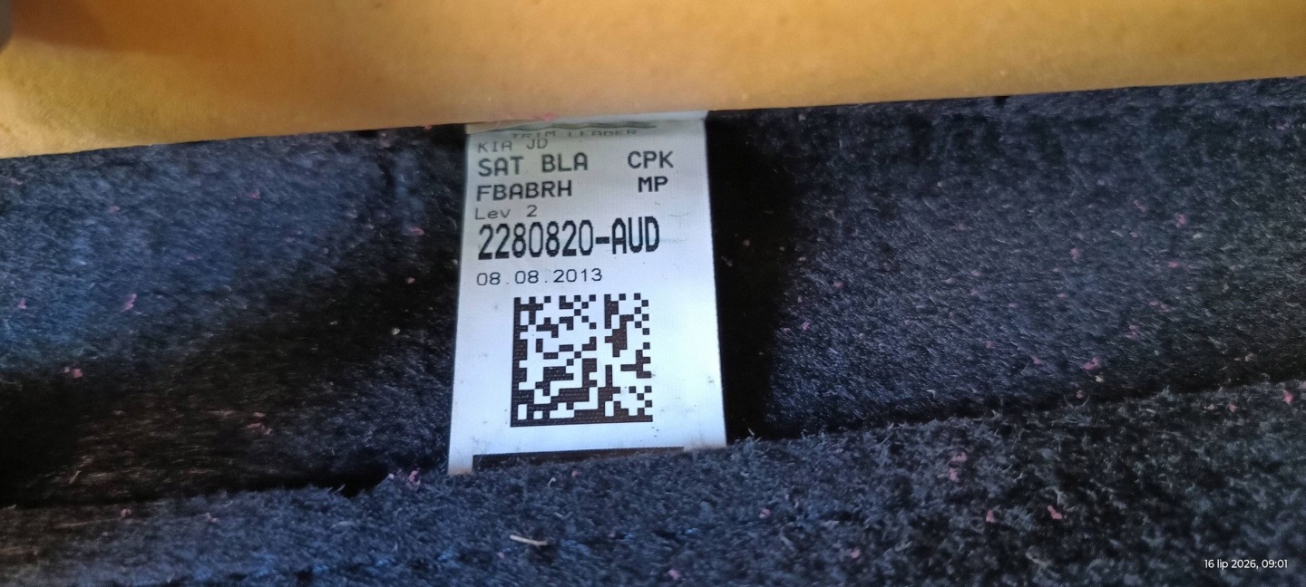 KIA CEED II OPARCIE seat right front 2013R