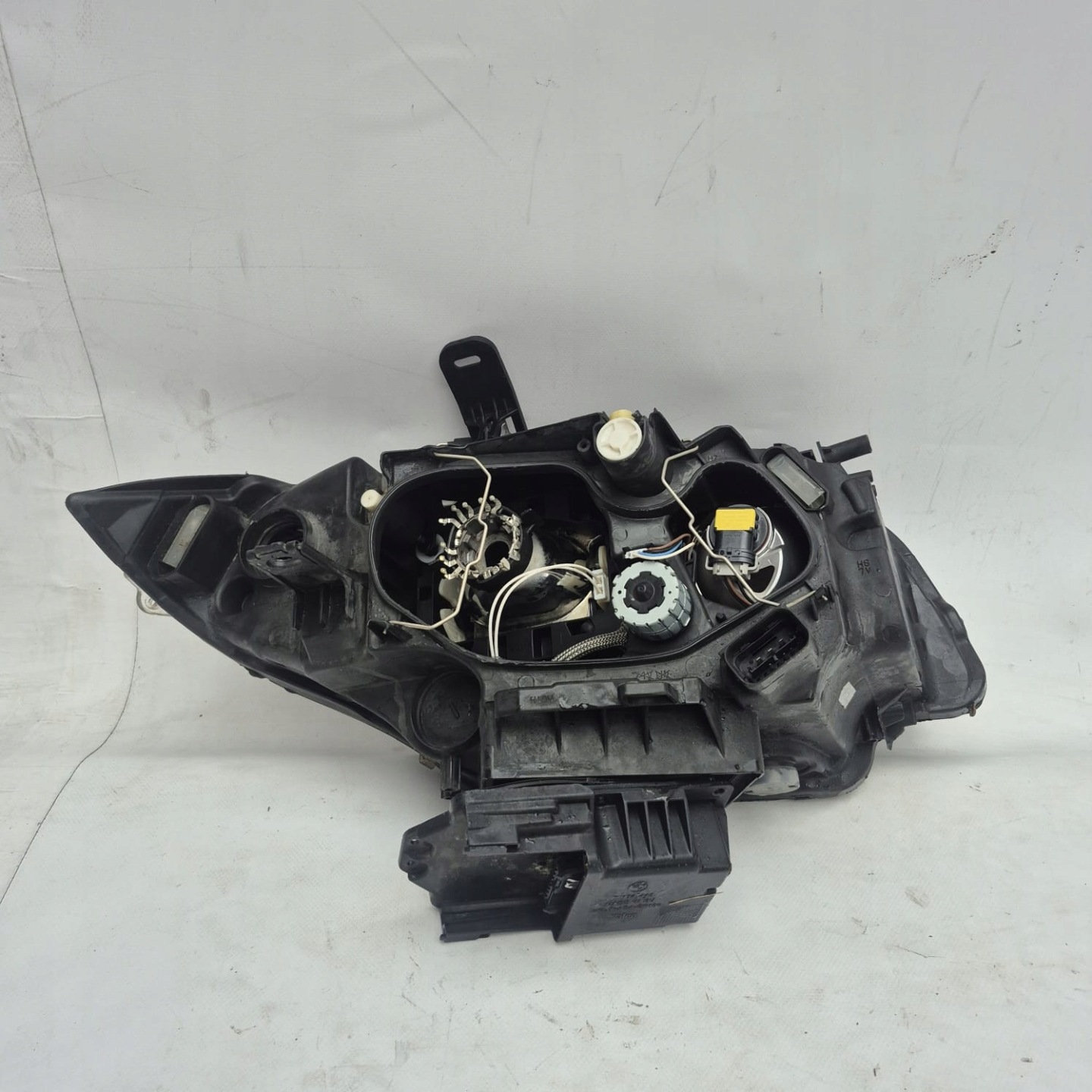 BMW 1 E82 E88 E87 LIFT 07-11 light left front front BI-XENON 7170291