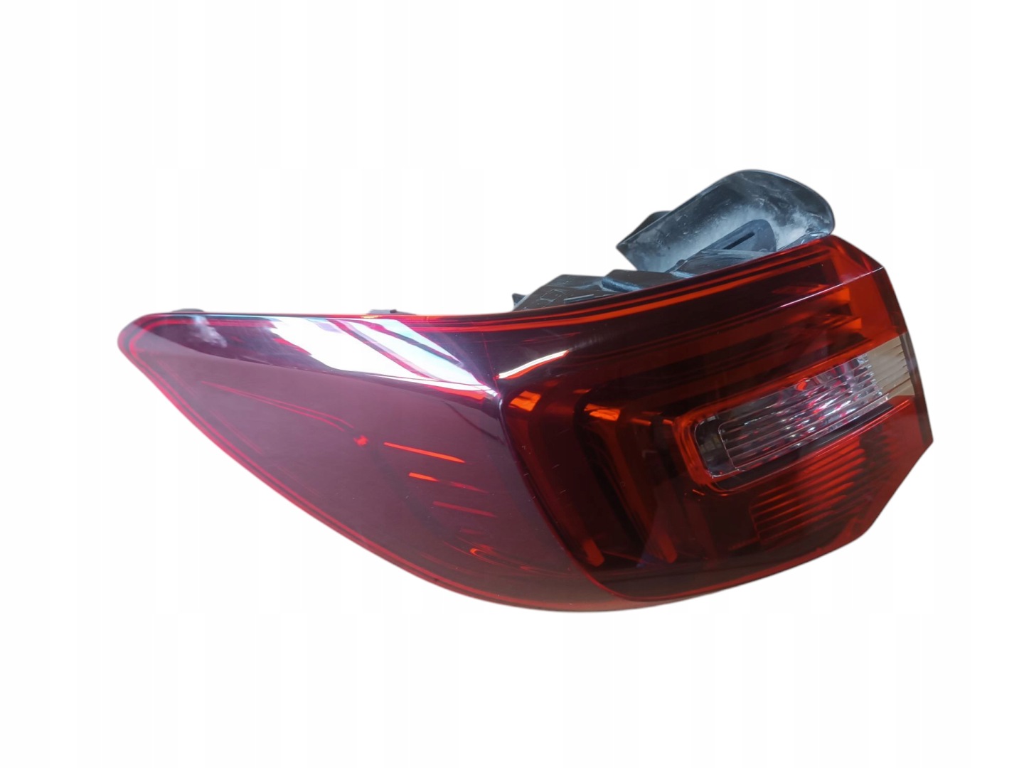 light rear part rear left LED OPEL GRANDLANG X YP00098380