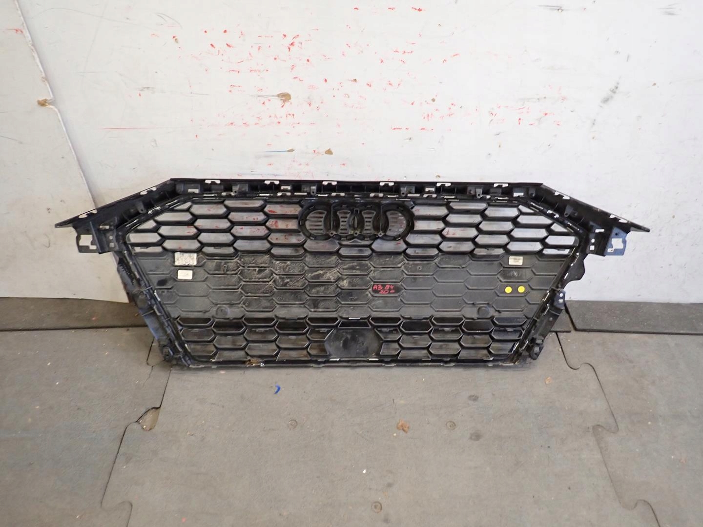 maska AUDI A3 2020- 8Y0853651A