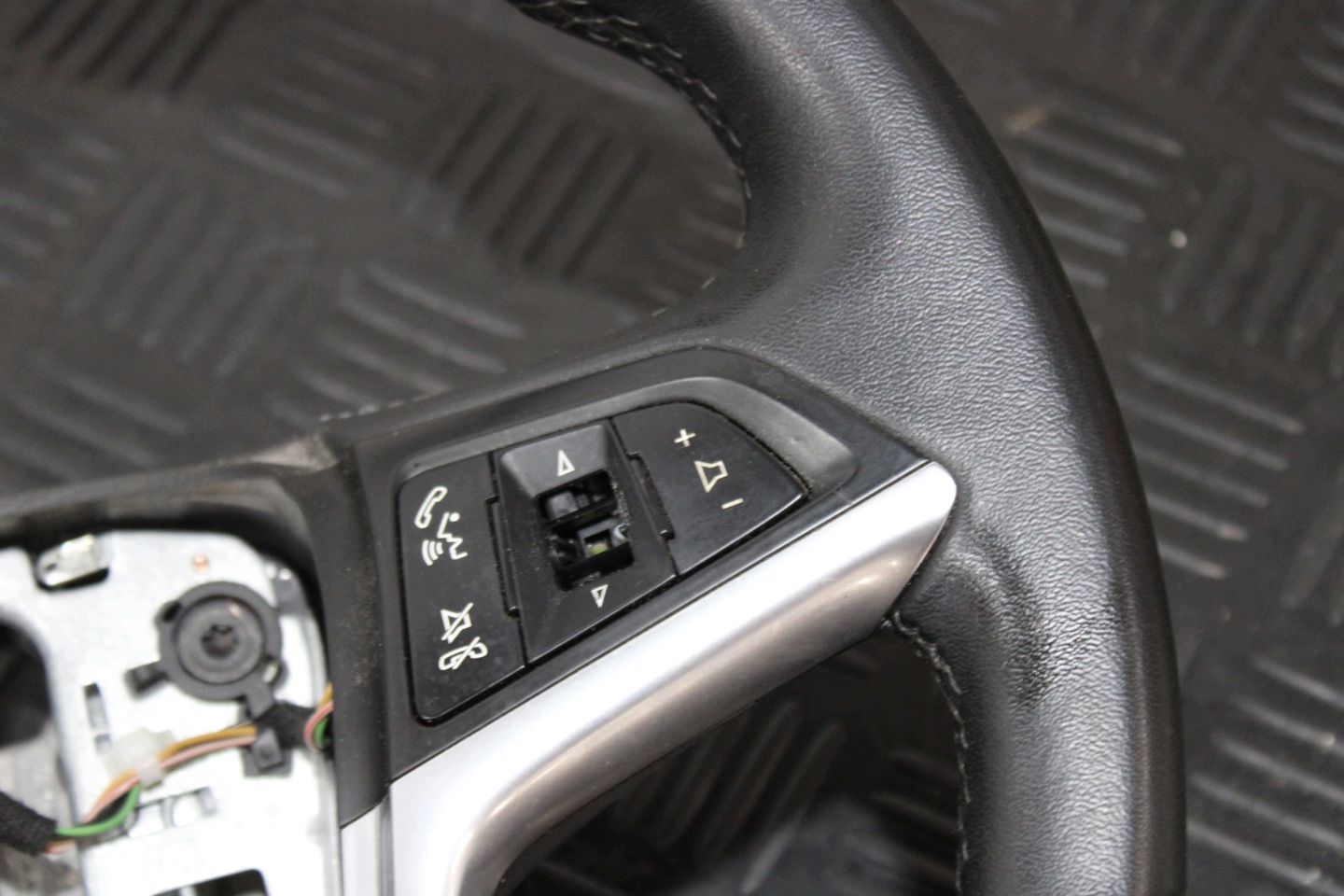 lenkrad MULTIFUNKCJA OPEL AMPERA