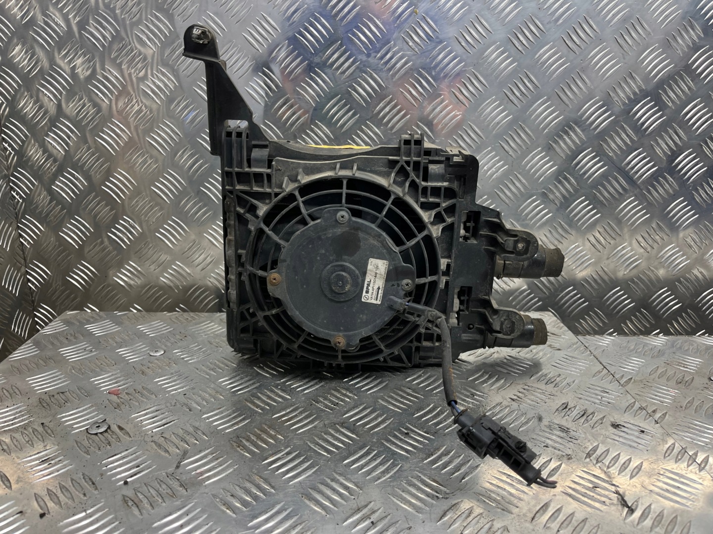 supplementary water cooler OPEL INSIGNIA 13404540
