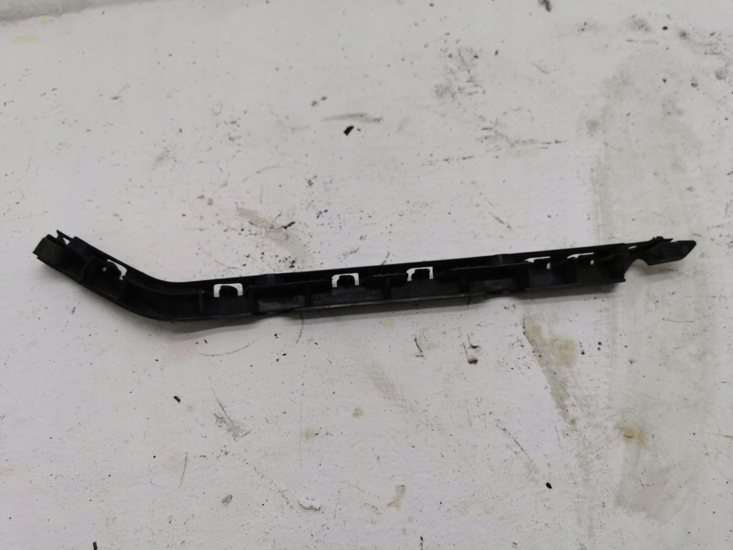 bumper bracket right rear part MERCEDES E-KLASA W207