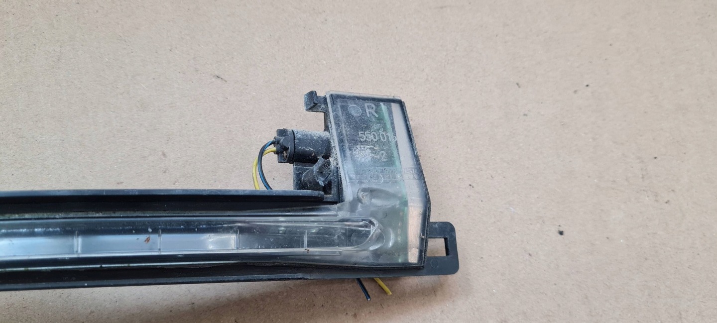 A6 C6 LIFT indicator blinker mirrors right 8K0949102A