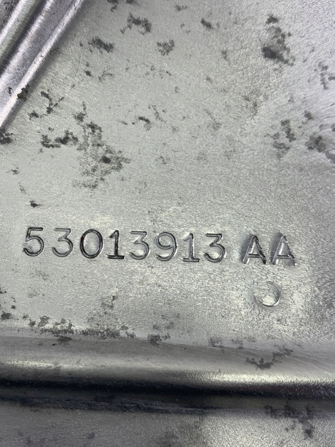 fedél TERMICZNA JEEP CHEROKEE 2.8 CRD 53013913AA
